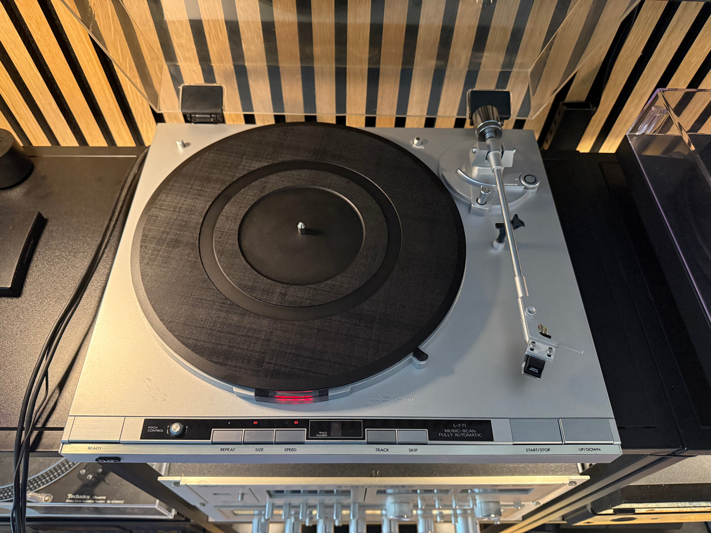 JVC L-F71 – Vintage Plattenspieler (ca. 1980-82)